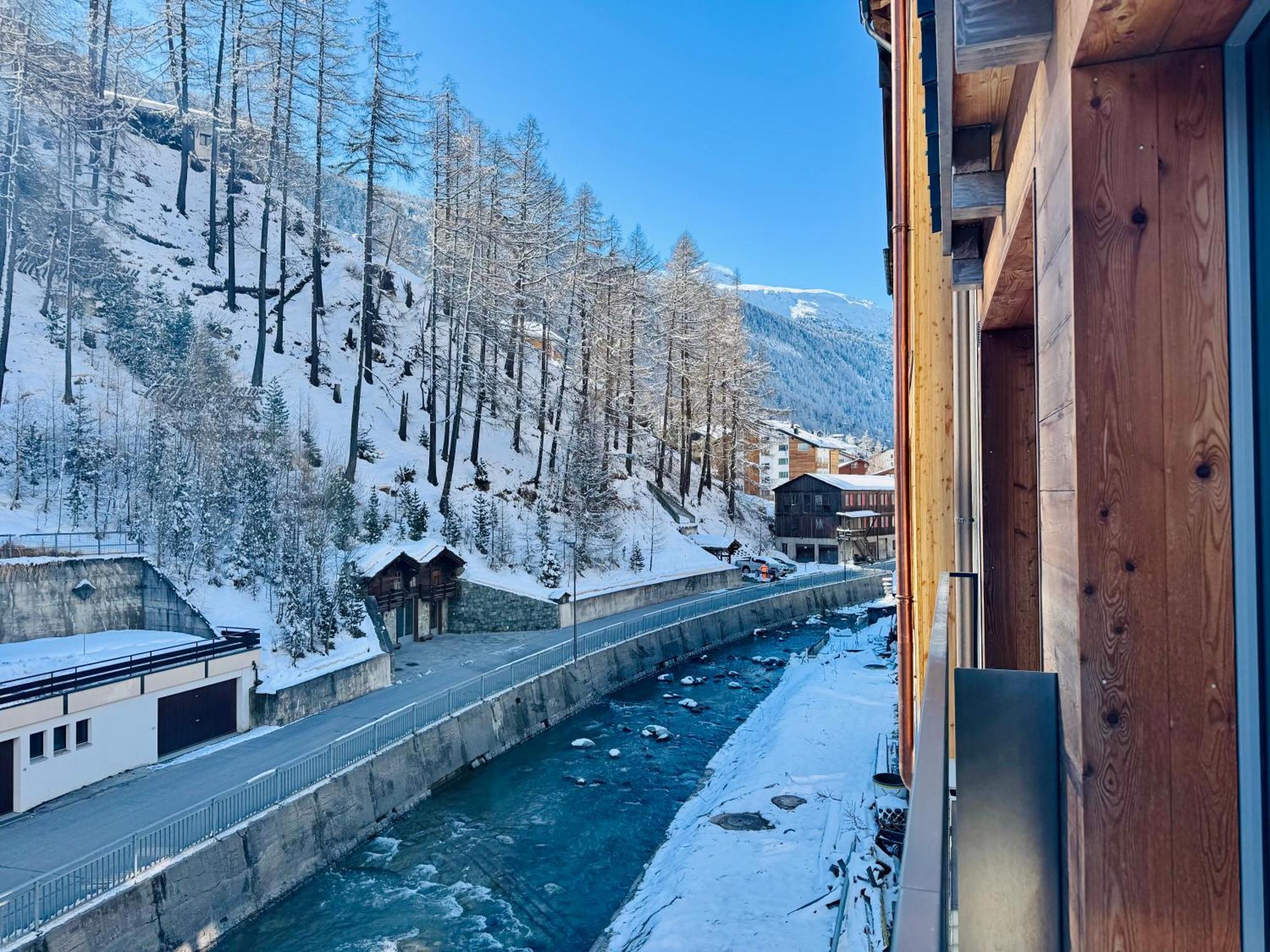 Peaky Riders Self Check-In Hotel Zermatt Exteriör bild